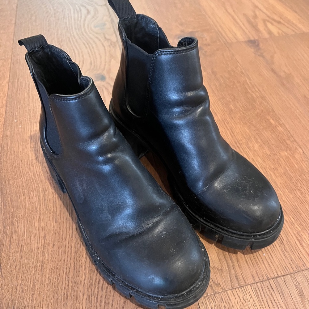 Steve Madden Black Rubber Booties